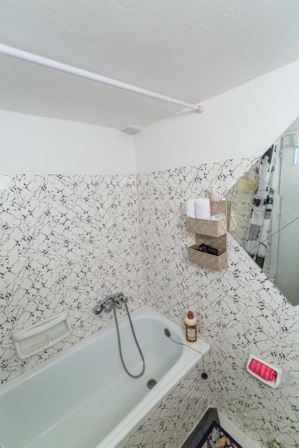 Vip Greece Petros Apartment *